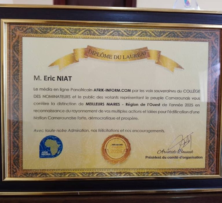 Le Maire reçoit le prix du Meilleur Maire